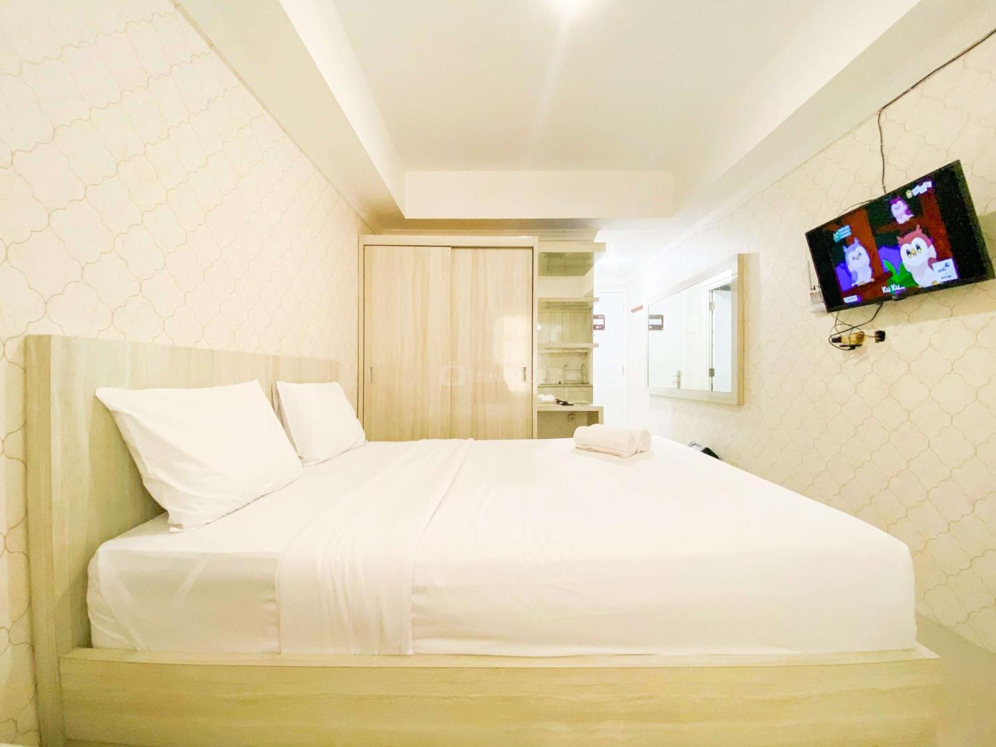 Cozy And Minimalist Paltrow By Travelio Semarang
